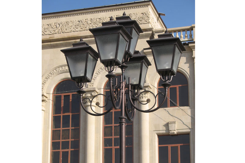 Lamppost V